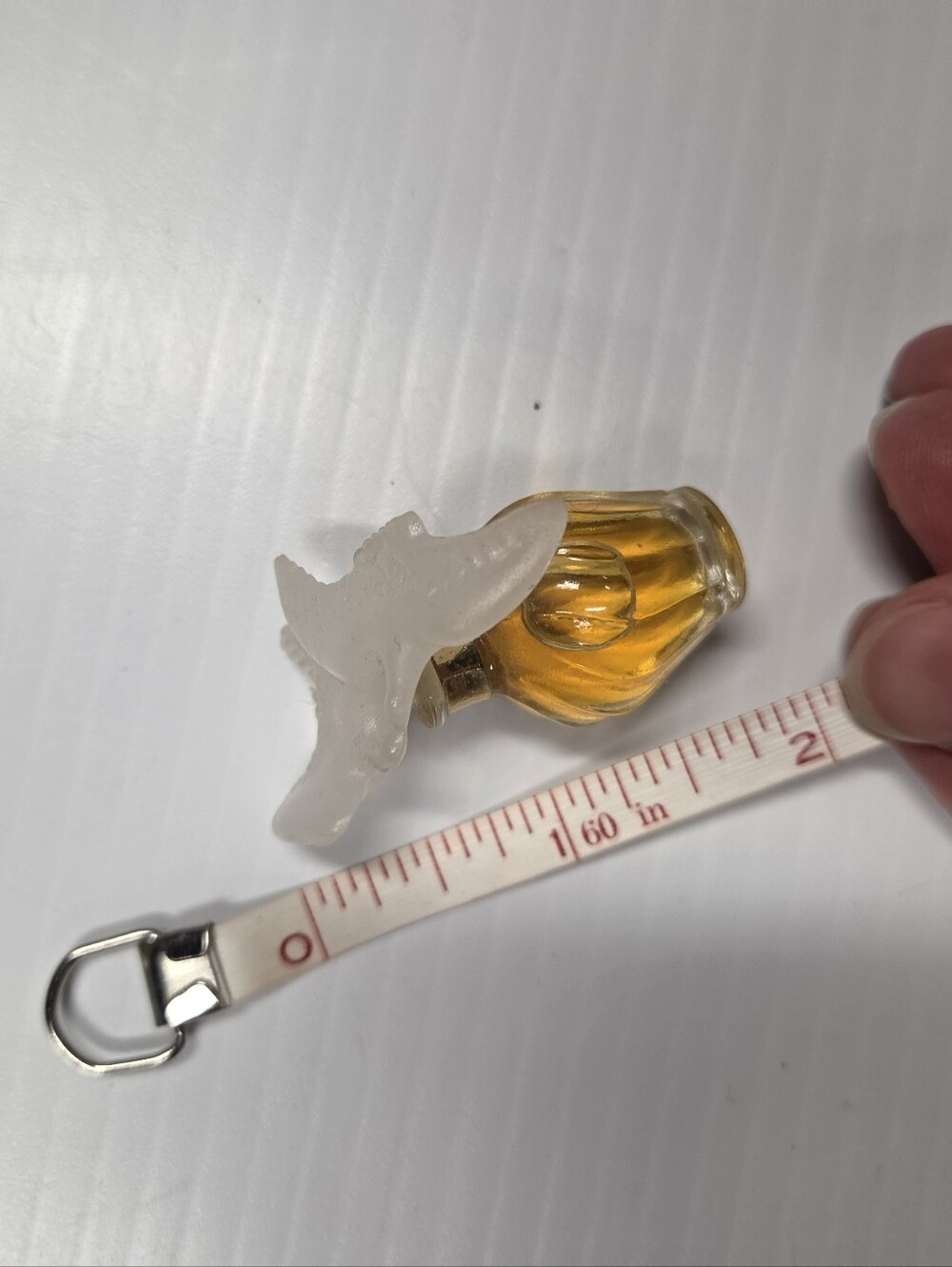 Vintage Nina Ricci L'Air du Temps Mini Perfume - Frosted Double Dove Bird Cap - Picture 4 of 4